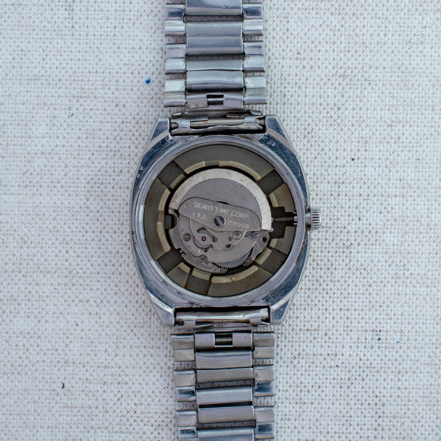 Rare Seiko 5 Auto Watch Grey Gold Pinstripe TV Dial 2906-5590 English/Arabic Day