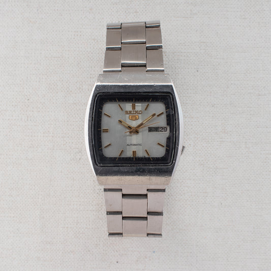 Rare Vintage Seiko 5 Automatic 7009-5760 Vertical Stripe Silver Dial 1984 Watch