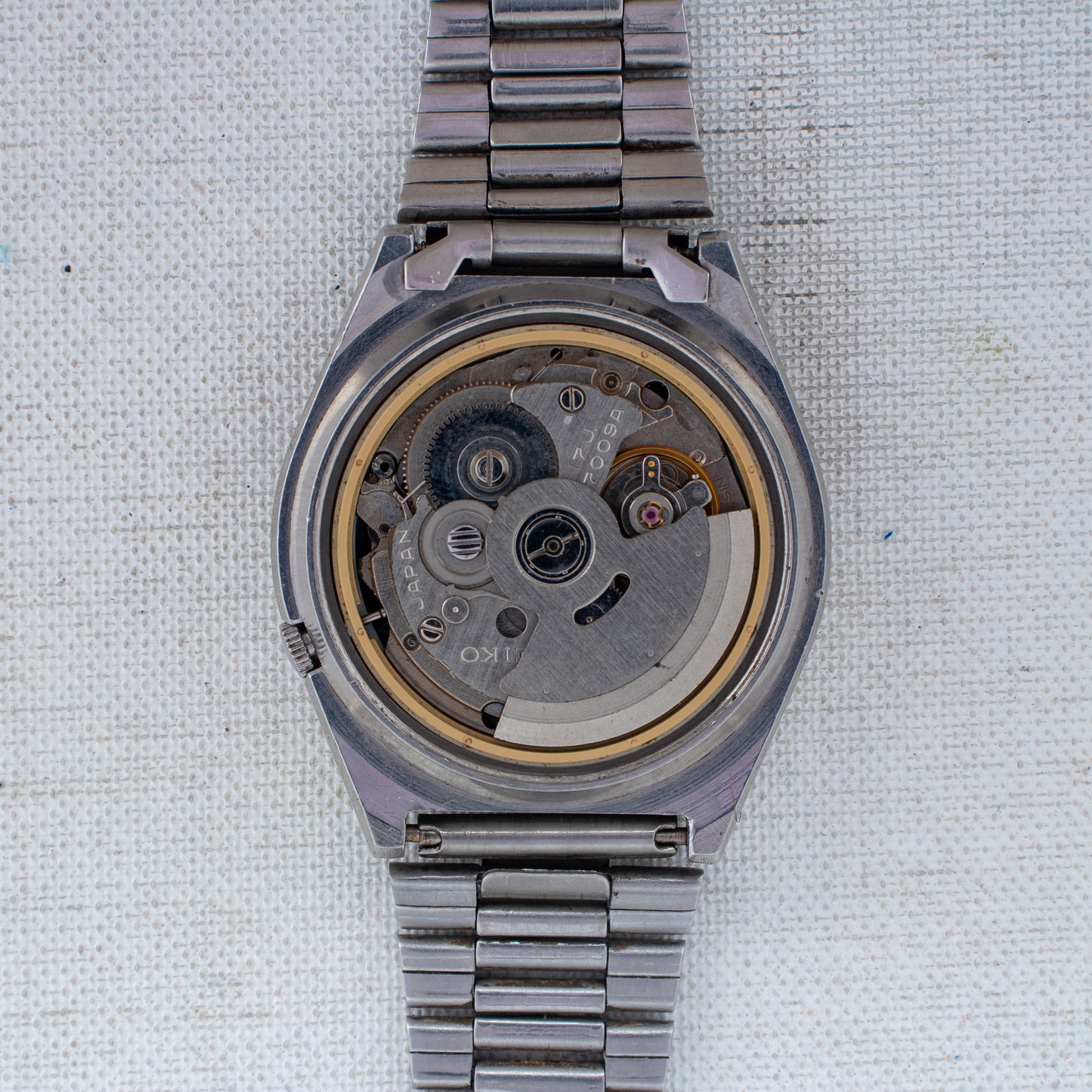 Vintage Seiko 5 Automatic Men's Watch | Black Dial 7009-8760 English/Spanish Day