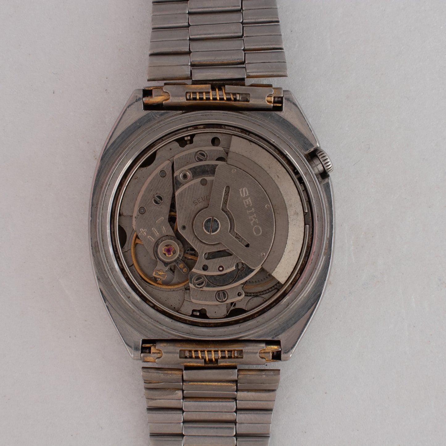 Vintage Seiko 5 Automatic TV Case 7019-5420 R Watch Mustard Yellow Dial Day Date