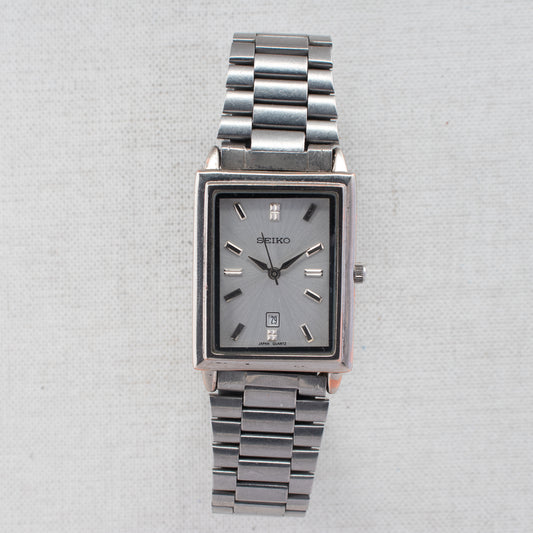 Vintage Seiko Quartz Rectangular Men's Watch 7N01-0EA0 Silver Dial With Date