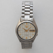 Vintage Seiko 5 7019-6081 automatic wristwatch front view