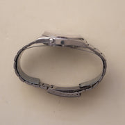 Bracelet and side view of Vintage Seiko 5 7009-4040 Automatic White Dial Watch