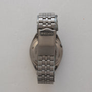 Clasp and rear view of Vintage Seiko 5 7009-3181 Automatic Eastern Arabic Numeral Watch