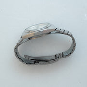 Bracelet and side view of Vintage Seiko 5 7009-8760 Automatic Silver Pinstripe Dial Watch