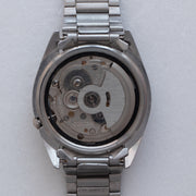 Automatic movement of Vintage Seiko 5 7009-876J Automatic White Checkerboard Dial Watch