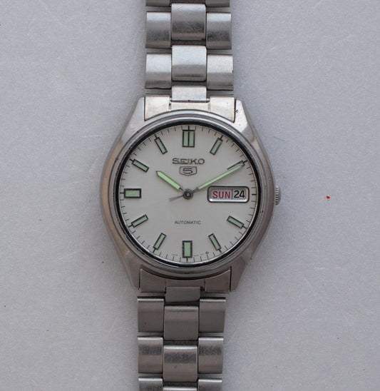 Vintage Seiko 5 6309-7320 wristwatch front view