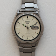 Vintage Seiko 5 7009-8760 wristwatch front view