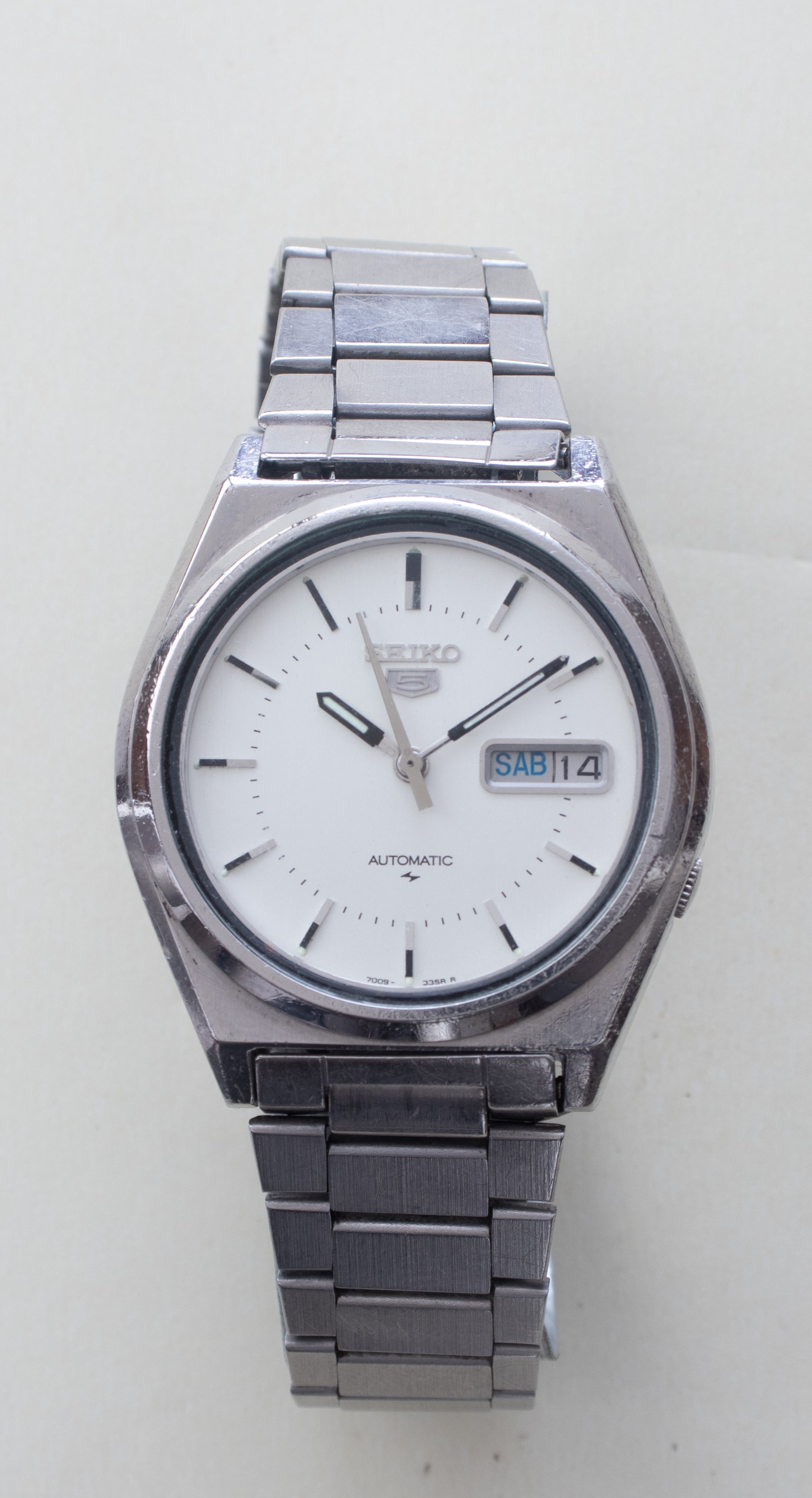 Additional front view of Vintage Seiko 5 7009-8760 Automatic White Dial Octagonal Case Watch