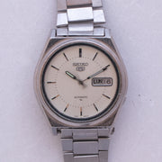 Dial close-up of Vintage Seiko 5 7009-8760 Automatic White Dial Octagonal Case Watch