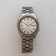 Front view of Vintage Seiko 5 7009-4040 Automatic Silver 24-Hour Dial Watch