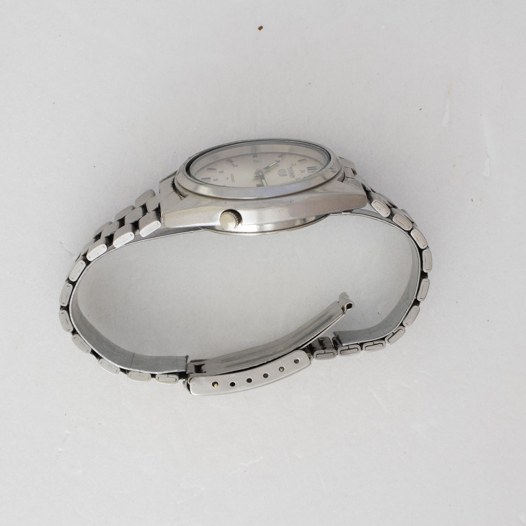 Crown-side view of Vintage Seiko 5 7009-4040 Automatic Silver 24-Hour Dial Watch
