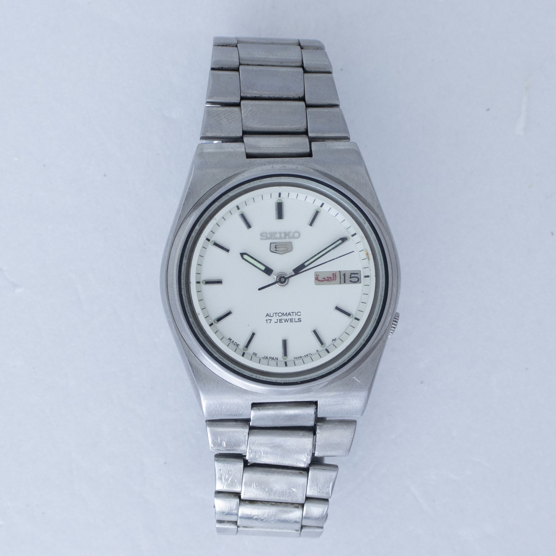 Additional front view of Vintage Seiko 5 7009-816J Automatic White Dial Watch
