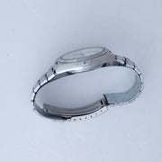 Bracelet and side view of Vintage Seiko 5 7009-816J Automatic White Dial Watch