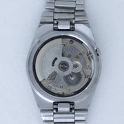 Automatic movement of Vintage Seiko 5 7009-816J Automatic White Dial Watch