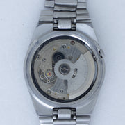 Automatic movement detail of Vintage Seiko 5 7009-816J Automatic White Dial Watch