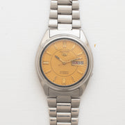Vintage Seiko 5 7009-3041 wristwatch additional front view