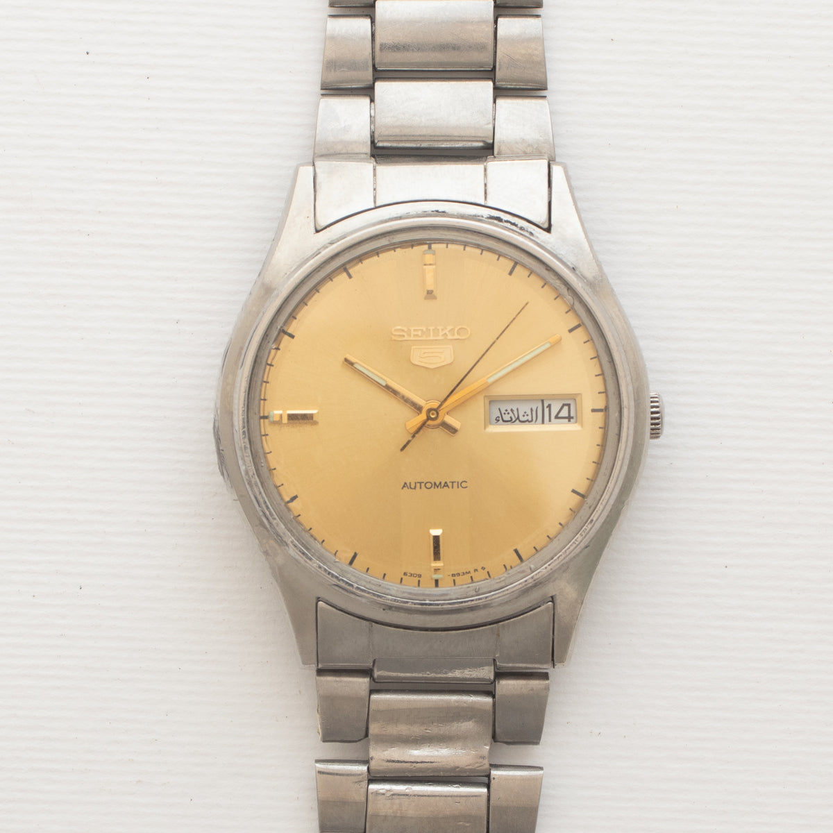 Vintage Seiko 5 6309-8880 wristwatch additional front view