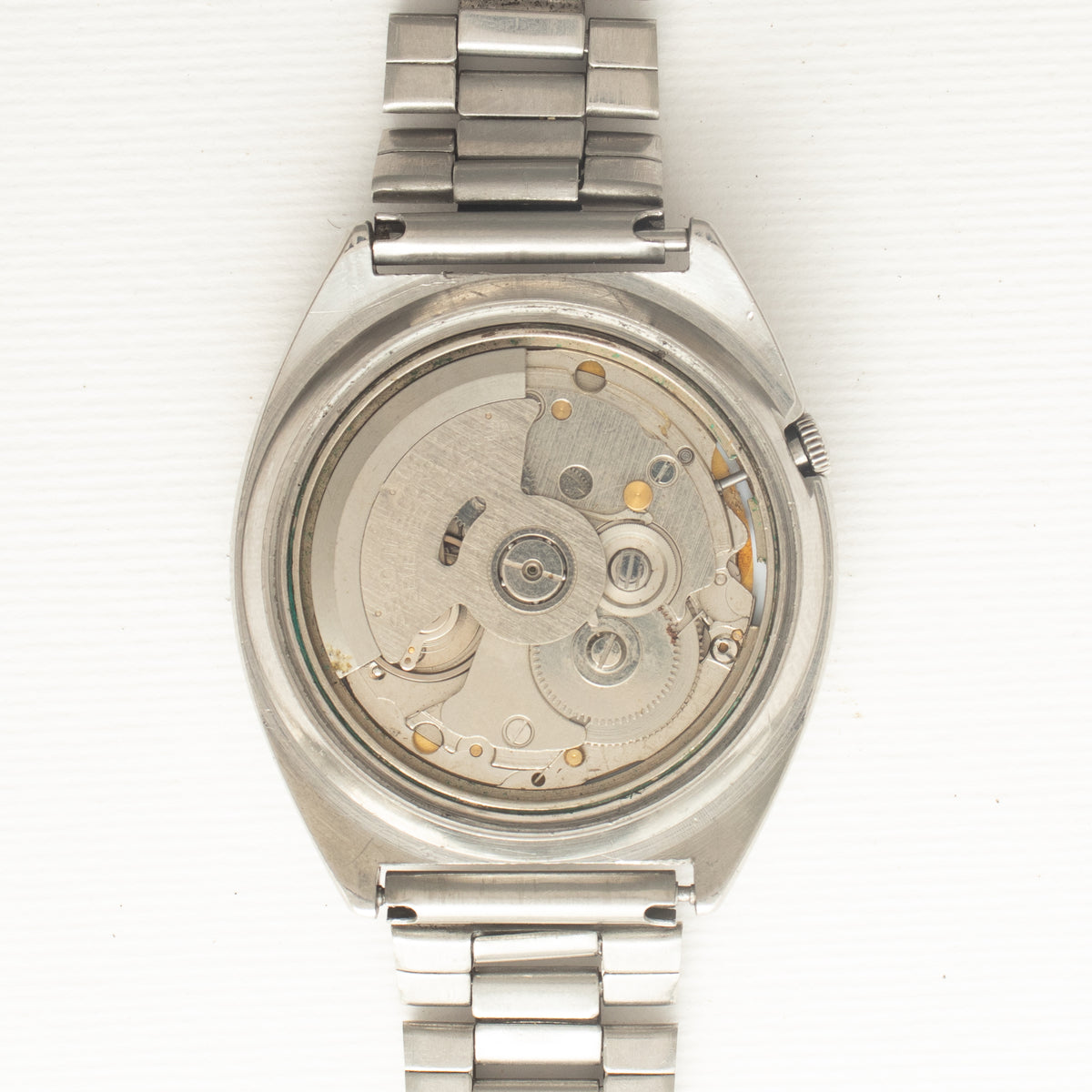 Vintage Seiko 5 7009 automatic movement