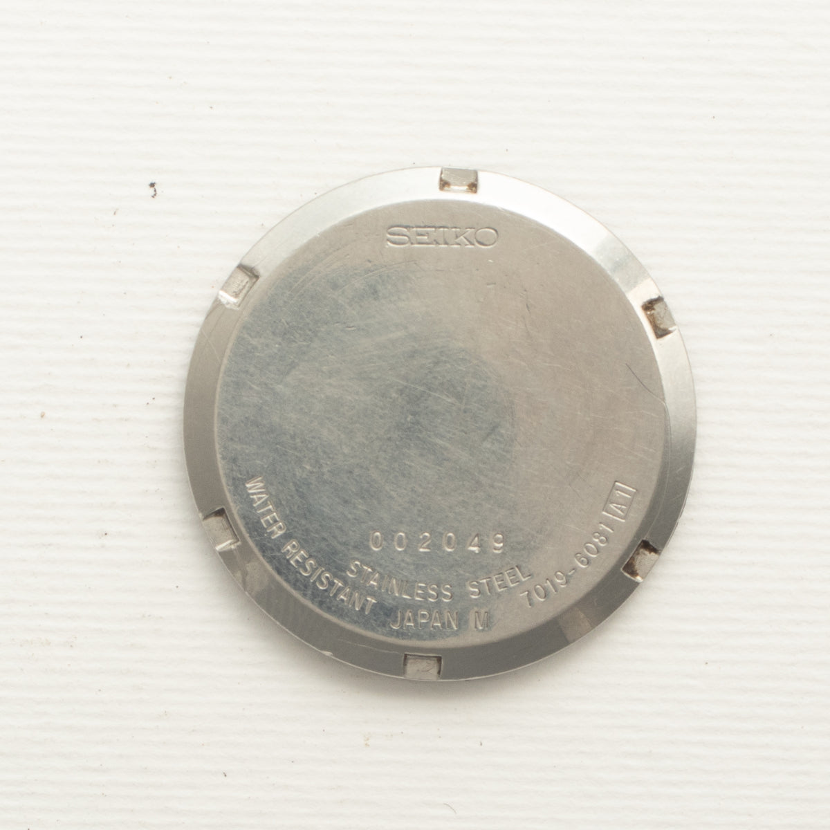 Vintage Seiko 5 7019-6081 wristwatch caseback