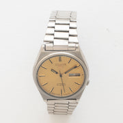 Vintage Seiko 5 7019-8180 wristwatch alternate front view