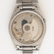 Vintage Seiko 5 7019 automatic movement alternate view