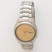 Vintage Seiko 5 7009-8742 wristwatch alternate front view