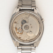 Vintage Seiko 5 7009 automatic movement alternate view