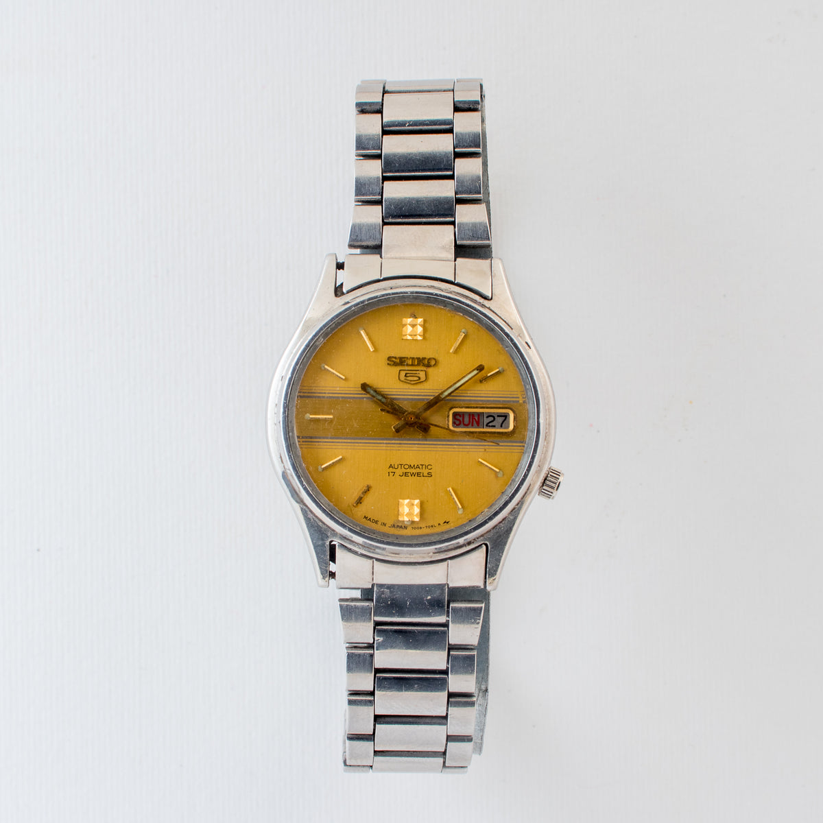 Vintage Seiko 5 7009-7031 wristwatch additional view