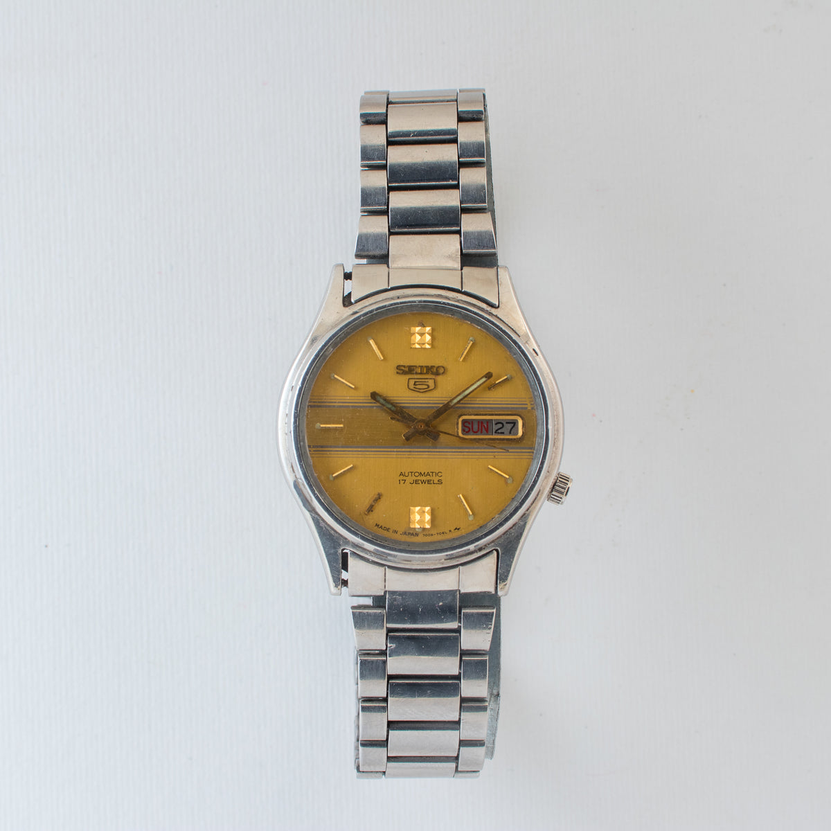 Vintage Seiko 5 7009-7031 wristwatch additional view