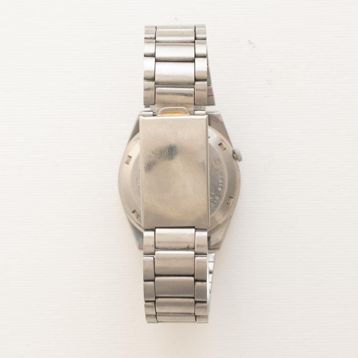 Vintage Seiko 5 7019-8180 wristwatch additional view