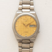 Vintage Seiko 5 7019-8180 wristwatch additional front view