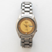 Vintage Seiko 5 7009-3041 wristwatch front view