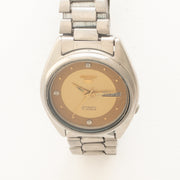 Vintage Seiko 5 7009-3041 wristwatch additional view