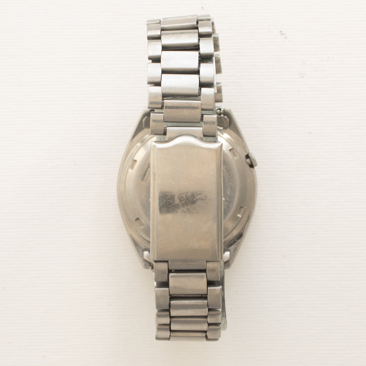 Vintage Seiko 5 7009-3041 wristwatch additional front view