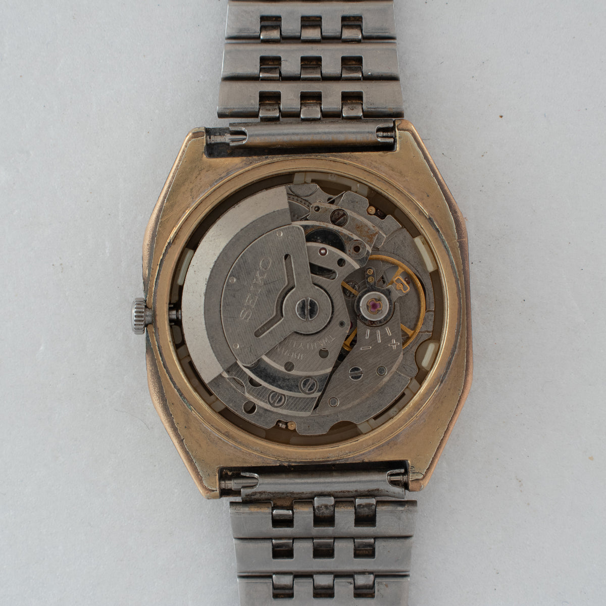 Vintage Seiko 5 6349-5000 Automatic 23J Gold Dial Day Date Wristwatch