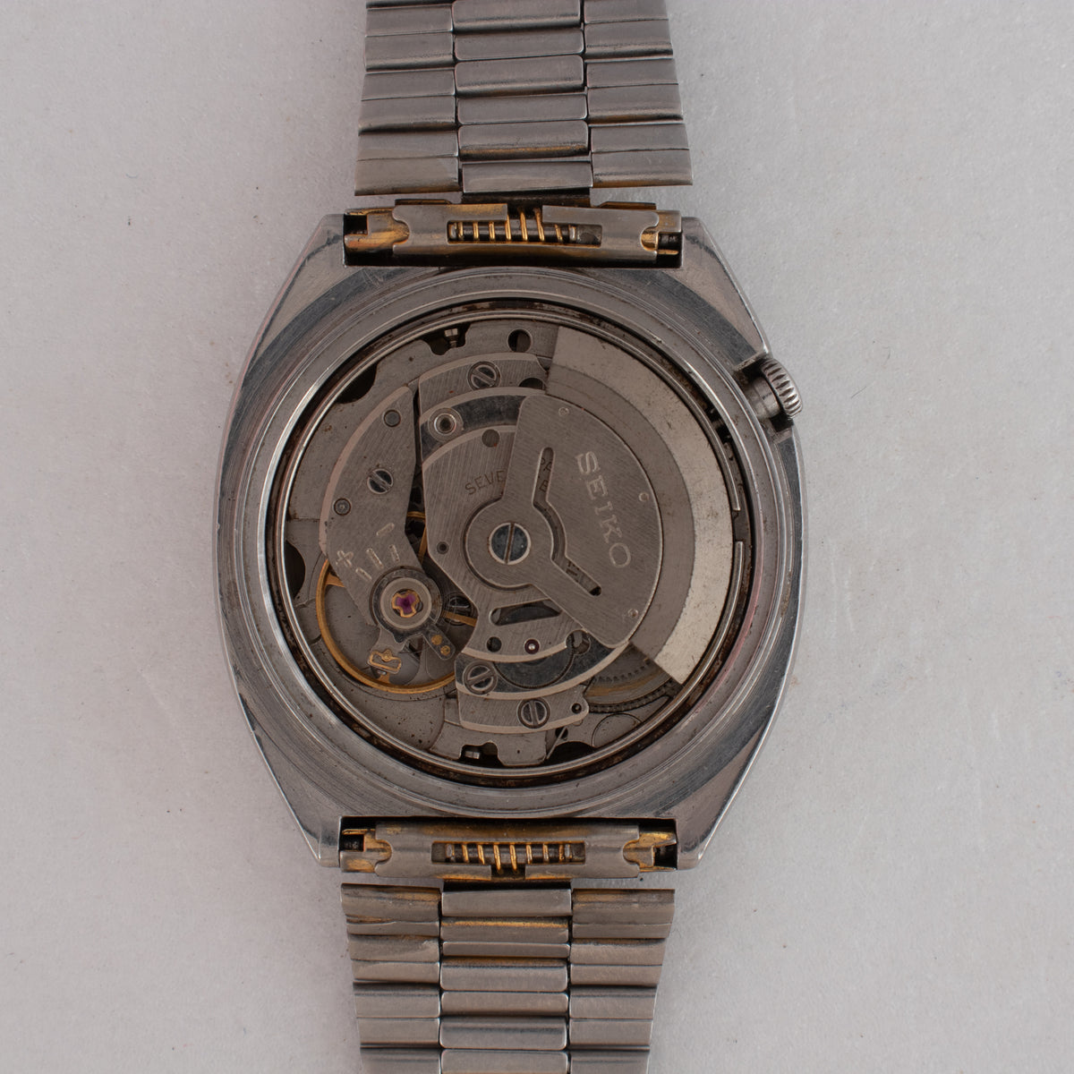 Vintage Seiko 5 7019-5420 R Automatic 21J Gold Dial Day Date Wristwatch