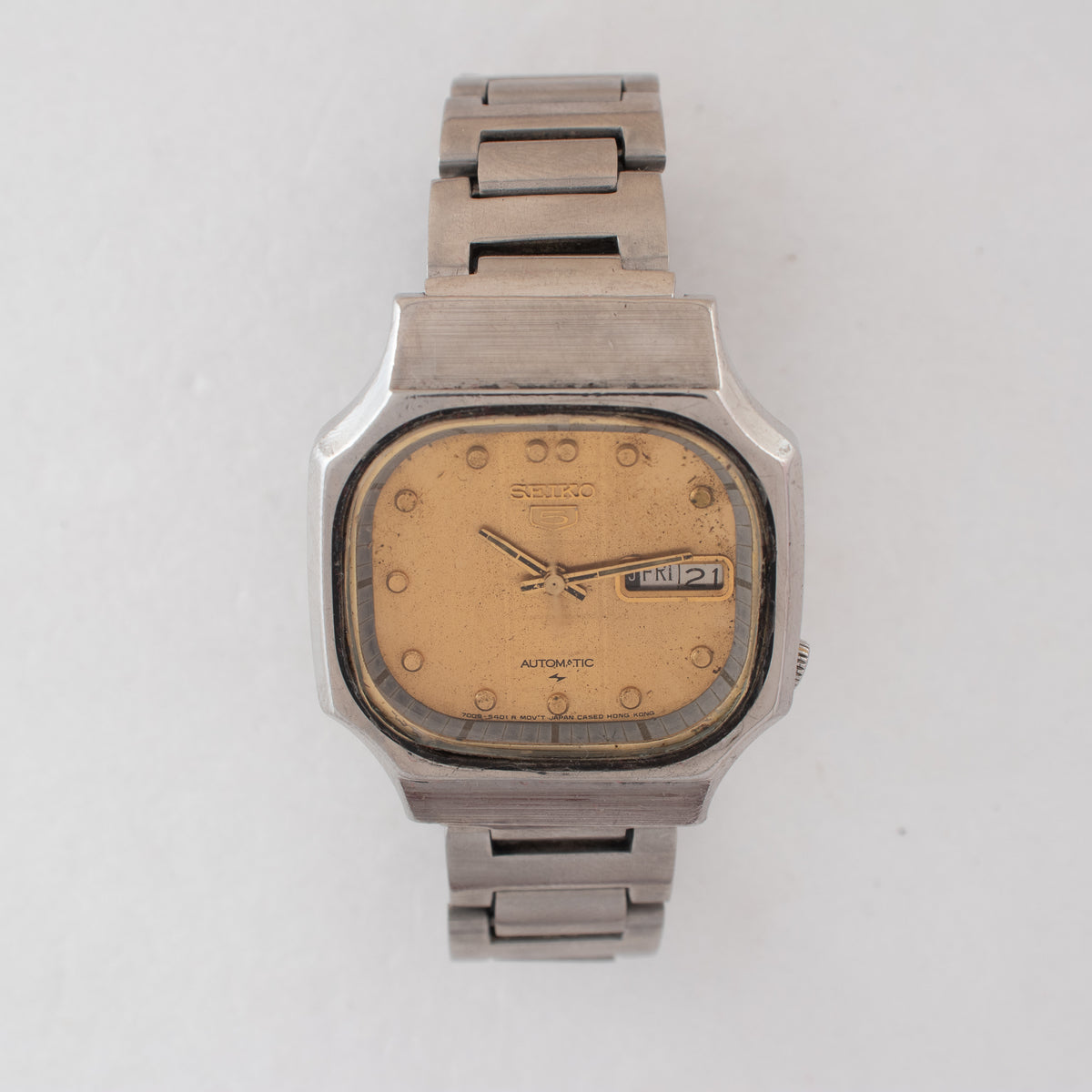 Vintage Seiko 5 7009-529B Automatic 17J Champagne Dial Day Date Wristwatch