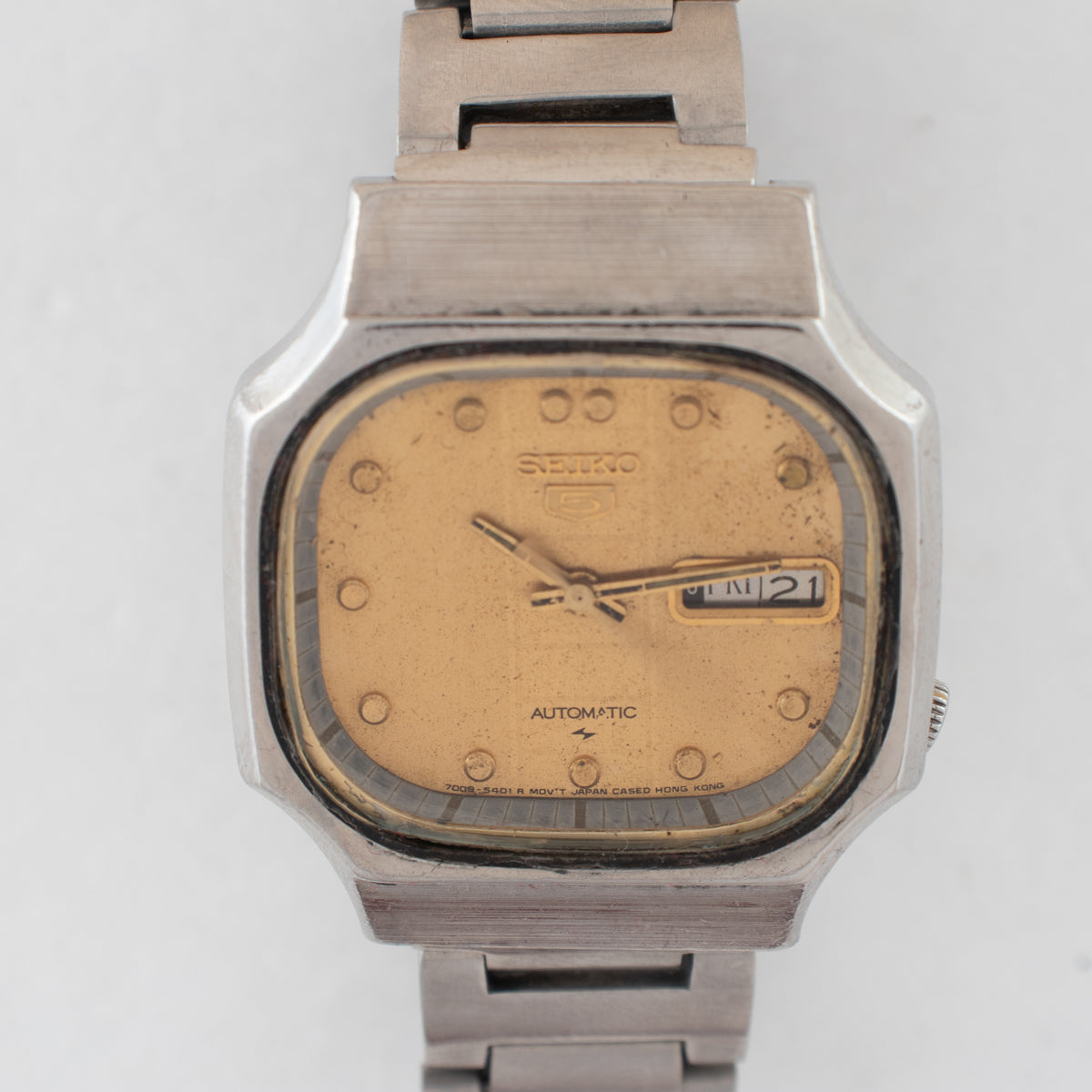 Vintage Seiko 5 7009-529B Automatic 17J Champagne Dial Day Date Wristwatch