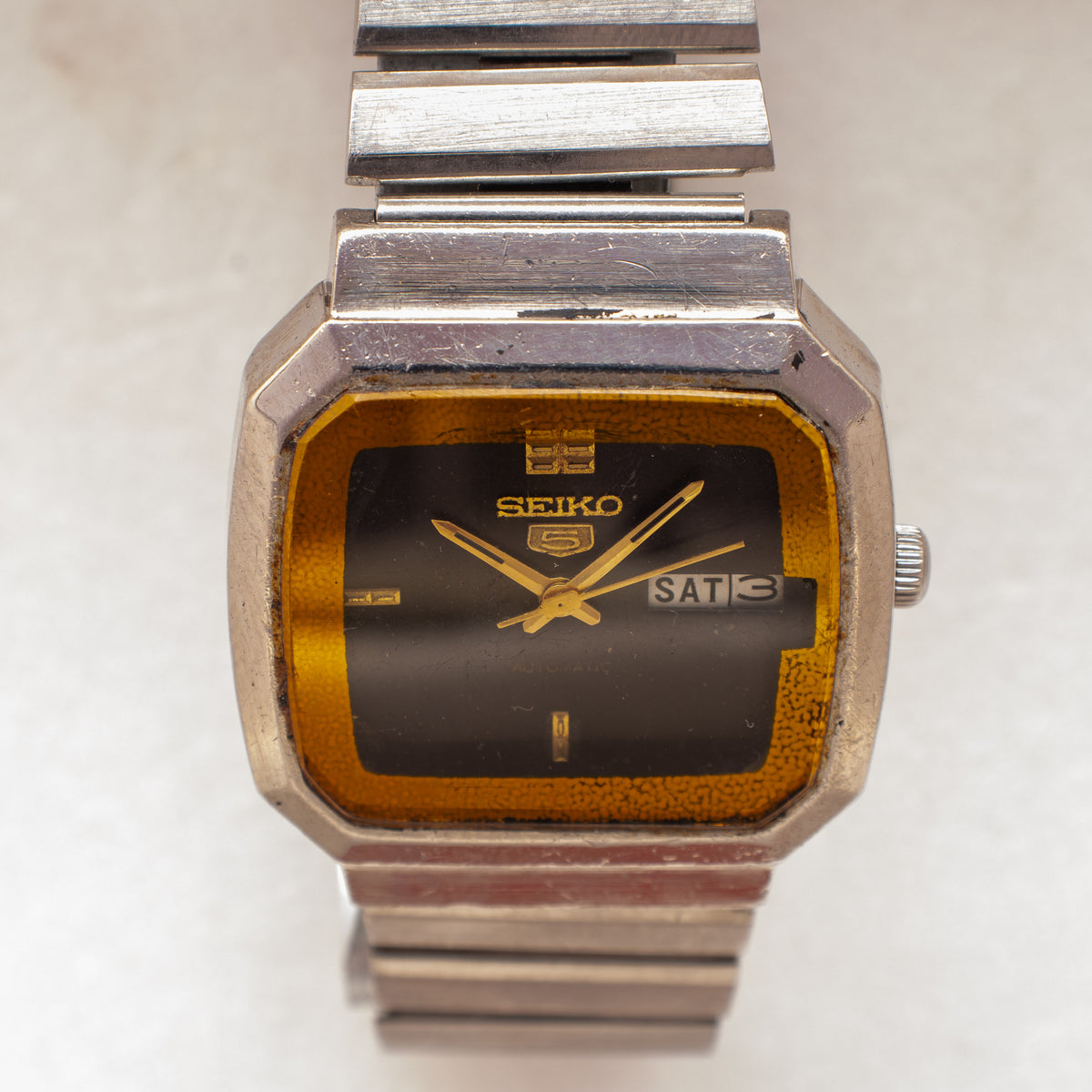 Vintage Seiko 5 6309-525J Automatic 17J Black Dial Day Date Wristwatch