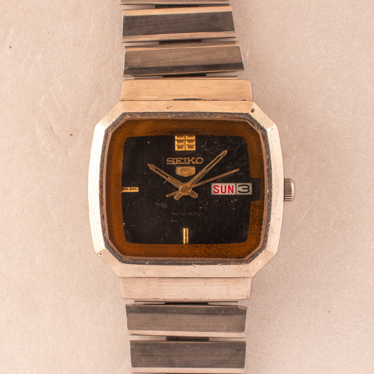 Vintage Seiko 5 6309-525J Automatic 17J Black Dial Day Date Wristwatch