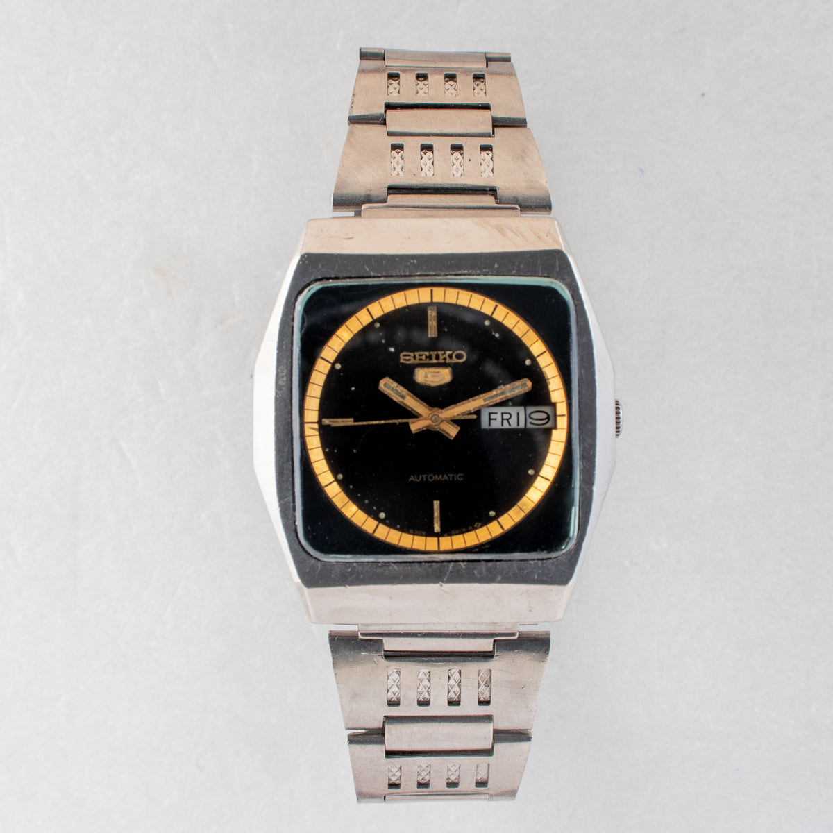 Vintage Seiko 5 6309-6200 Automatic 17J Black Dial Day Date Wristwatch