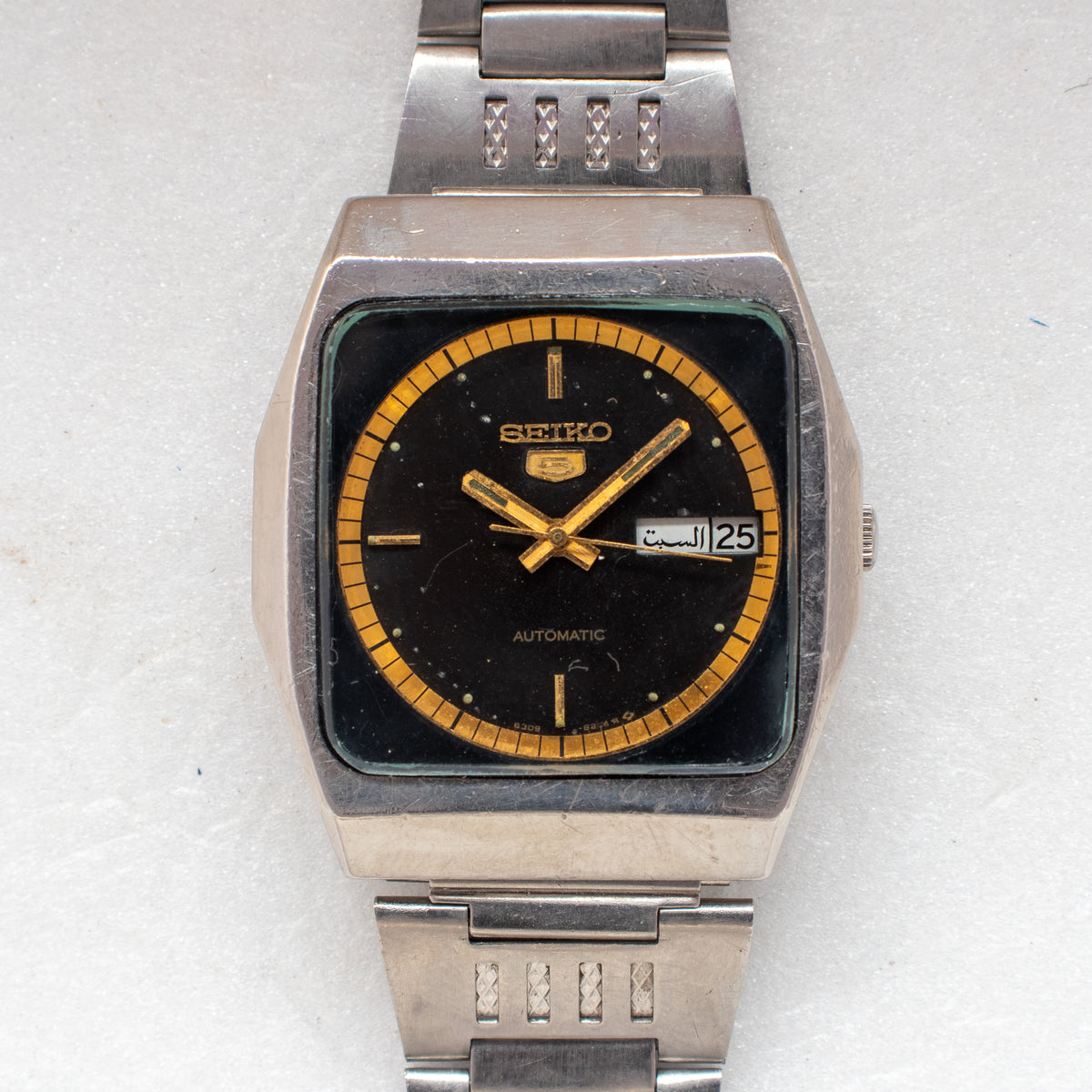 Vintage Seiko 5 6309-6200 Automatic 17J Black Dial Day Date Wristwatch