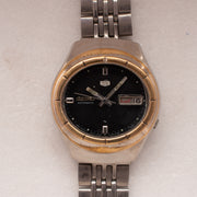 Vintage Seiko 5 7009-5250 Automatic 17J Black Dial Day Date Wristwatch