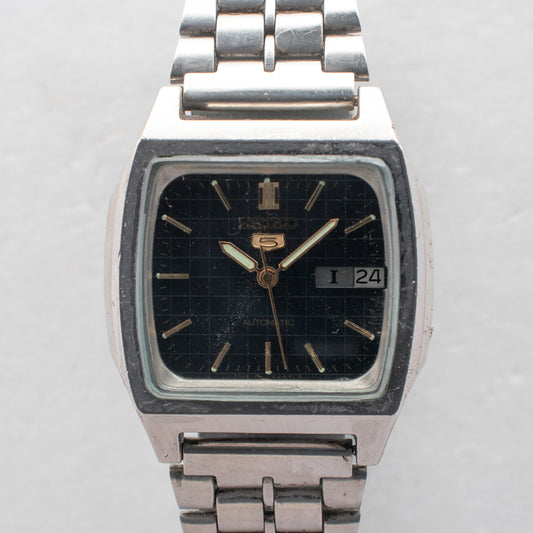 Vintage Seiko 5 7009-5860 Automatic 17J Black Dial Day Date Wristwatch
