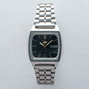 Vintage Seiko 5 7009-5860 Automatic 17J Black Dial Day Date Wristwatch