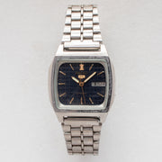 Vintage Seiko 5 7009-5860 Automatic 17J Black Dial Day Date Wristwatch