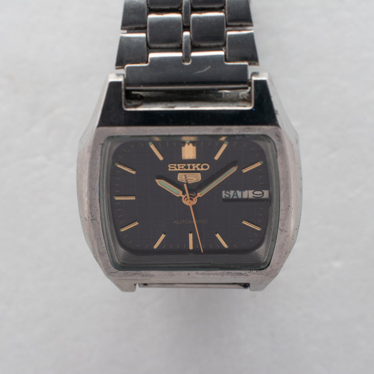Vintage Seiko 5 7009-5860 Automatic 17J Black Dial Day Date Wristwatch