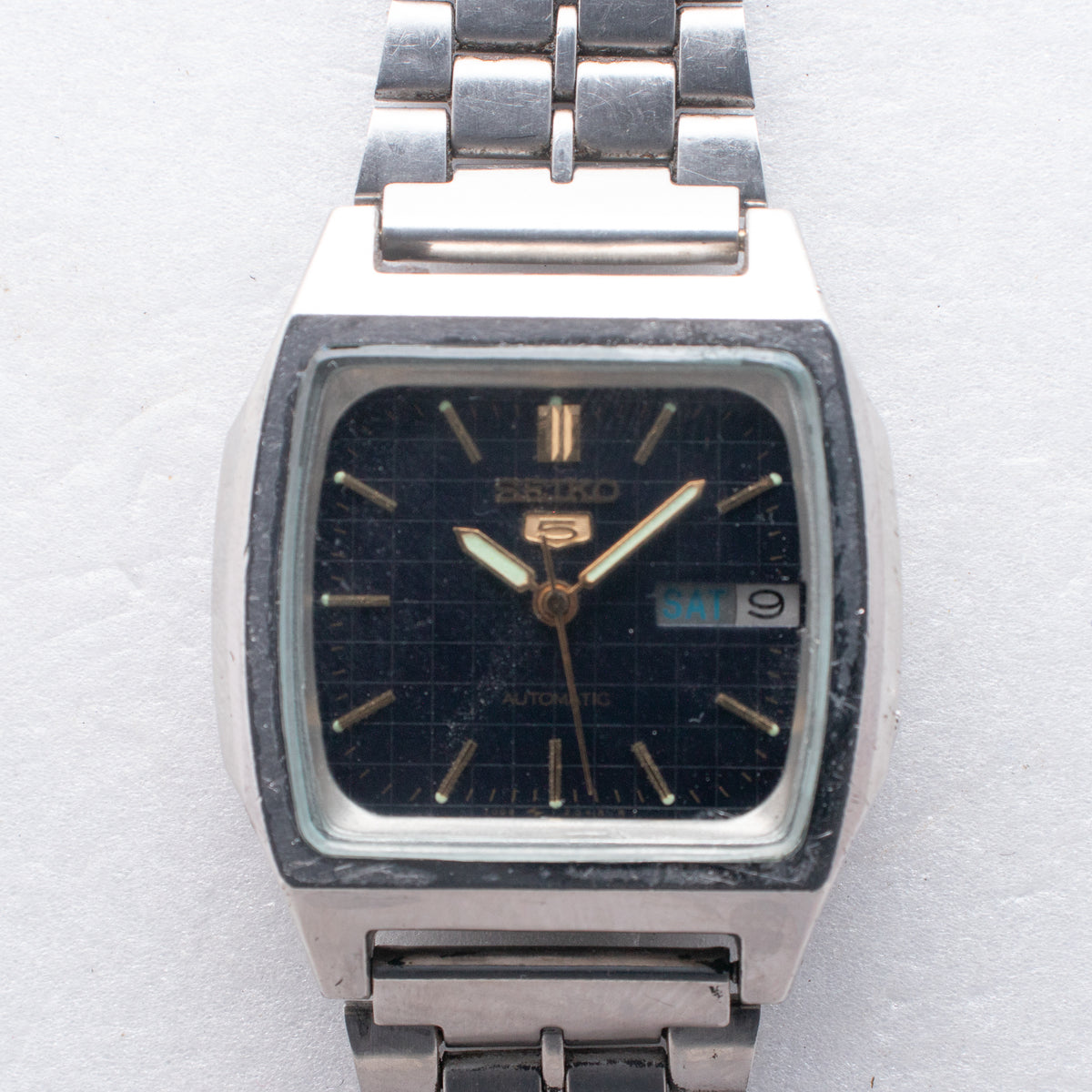 Vintage Seiko 5 7009-5860 Automatic 17J Black Dial Day Date Wristwatch