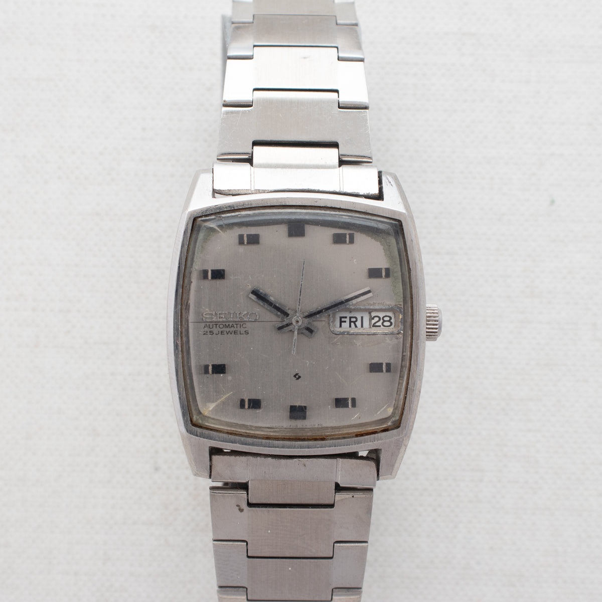 Vintage Seiko 5606-5000 Automatic 25J Silver Dial Day Date Wristwatch